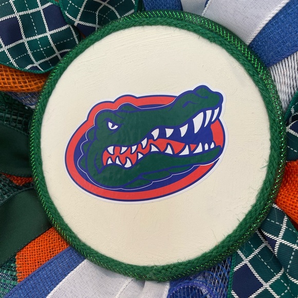 UNIVERSITY of Florida UF “Gators” wreath. Authentic colors! Very FULL, very luxe - Picture 3 of 8